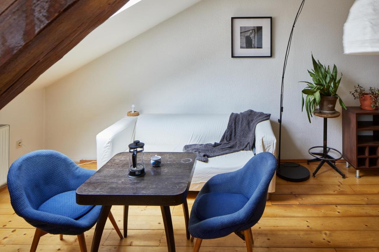 Prague Days - Sunlit Attic Loft In Vinohrady Appartement Buitenkant foto